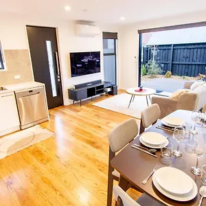https://2-bed-paradise-near-hagley-park.top-hotels-christchurch.com